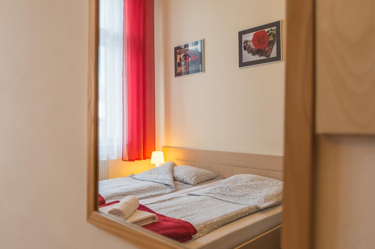 Euro-Room Rooms & Apartments Krasków Eksteriør bilde